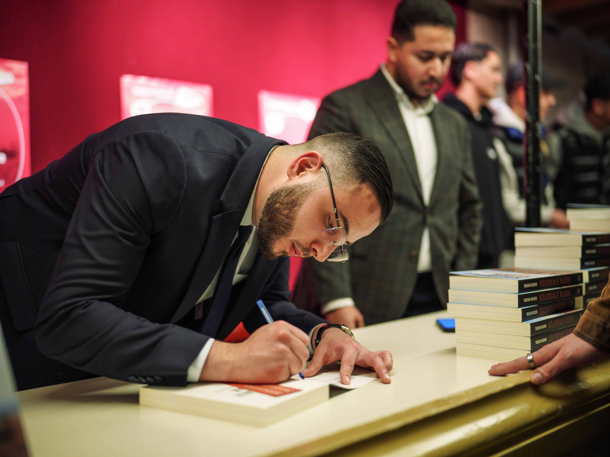 Terugblik boekvoorstelling 'Koloniale vloek'